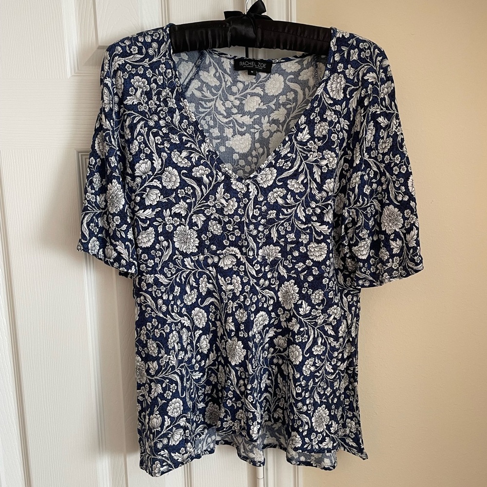 Rachel Zoe top. Size Medium